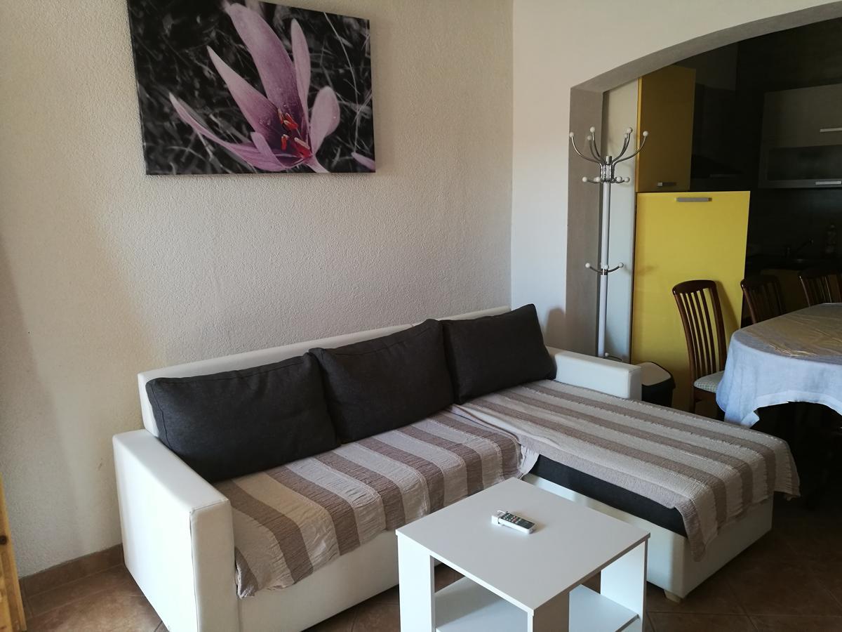 Apartments Ema Vir Exterior photo